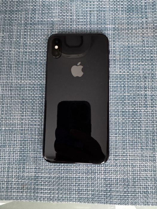 Мобильный телефон Айфон 10