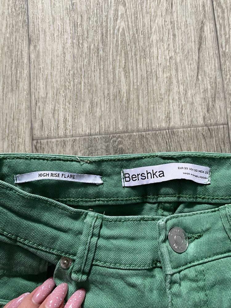 Жіночі джинси Bershka