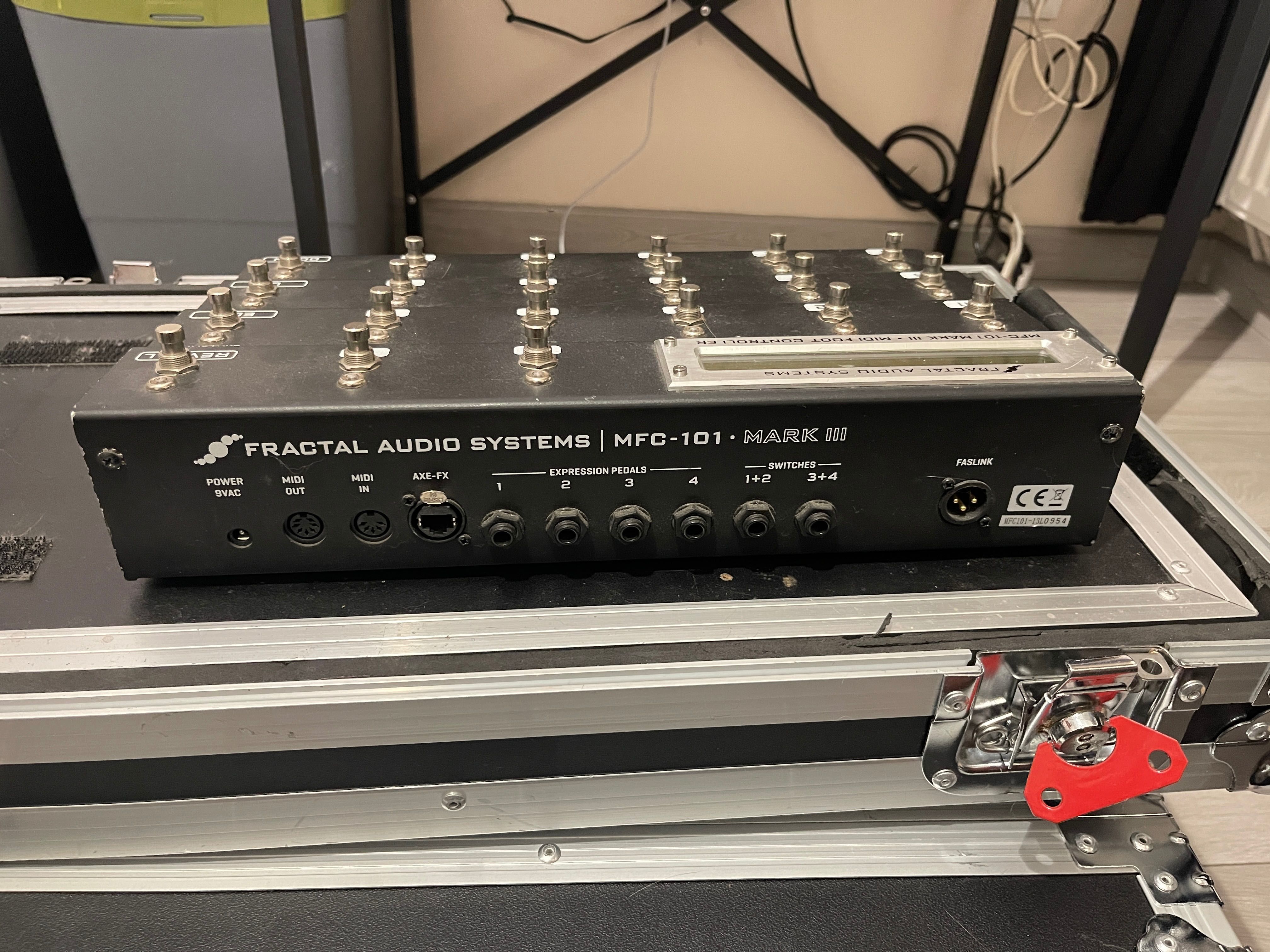 Fractal Audio MFC-101 Mark III  +Hardcase