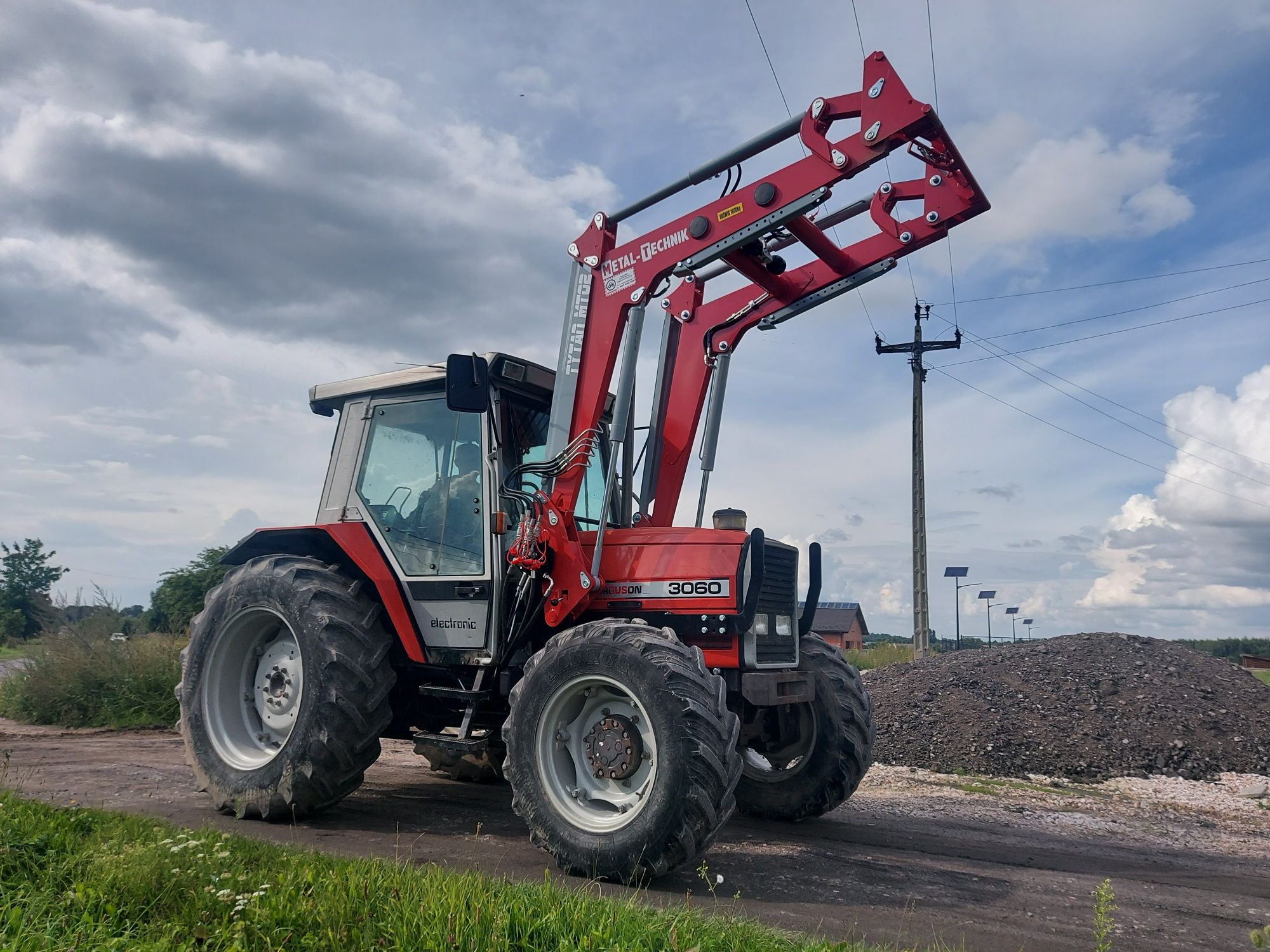 Ładowacz czołowy Tur do Massey Ferguson 3070 i Kubota M8540 od ręki !