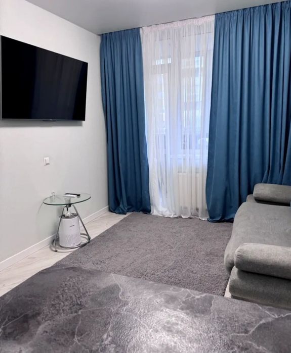 Продаж 1 км кварт ЖК Караваєві Дачі вул Польова 73 метро Шулявська КПІ