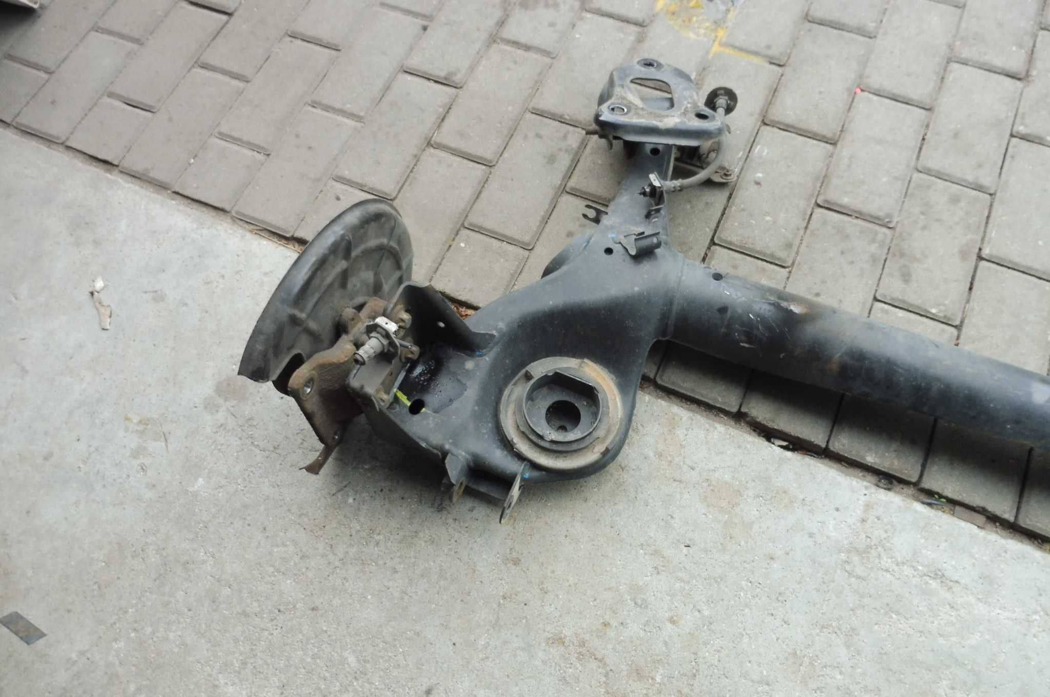 OPEL CORSA E Zawieszenie tył oś tylna belka pod tarcze  14-19r