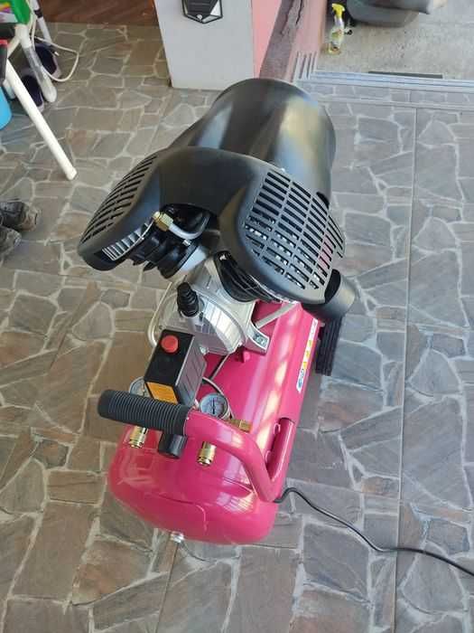 Компресор повітряний поршневий 2-циліндровий компресcор Steinhaus 50 л