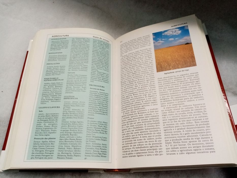 Grande Enciclopédia Universal