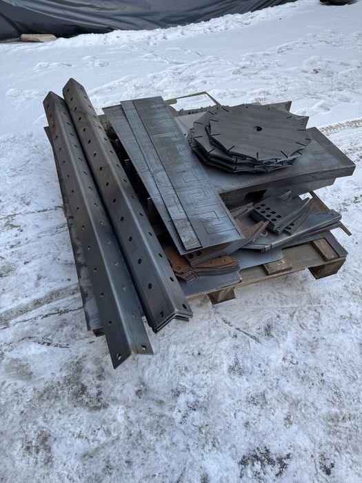 Лазерна порізка металу. Лазерна різка. Плазма.