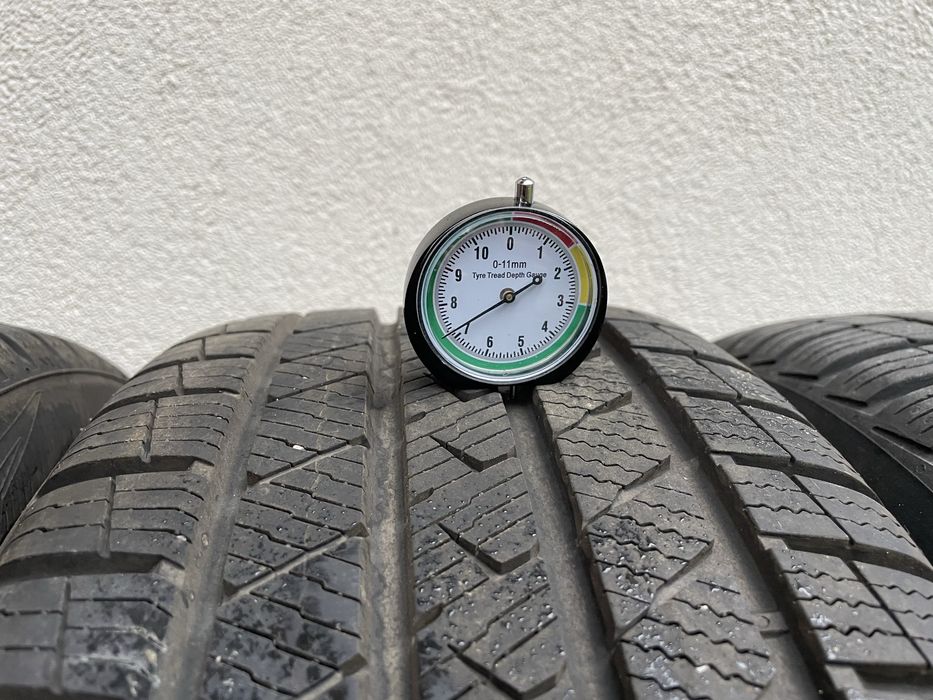 Koła Audi TT 8S A3 8P 8V opony zimowe 225/50/17 7mm,  jak nowe