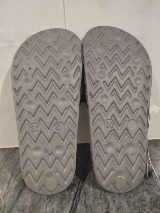 Chinelos Cinza Unit Shoes Novos - NR. 30