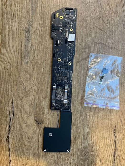MacBook Air 13’ 2020 A2337 M1 8gb 256GB плата  iCloud