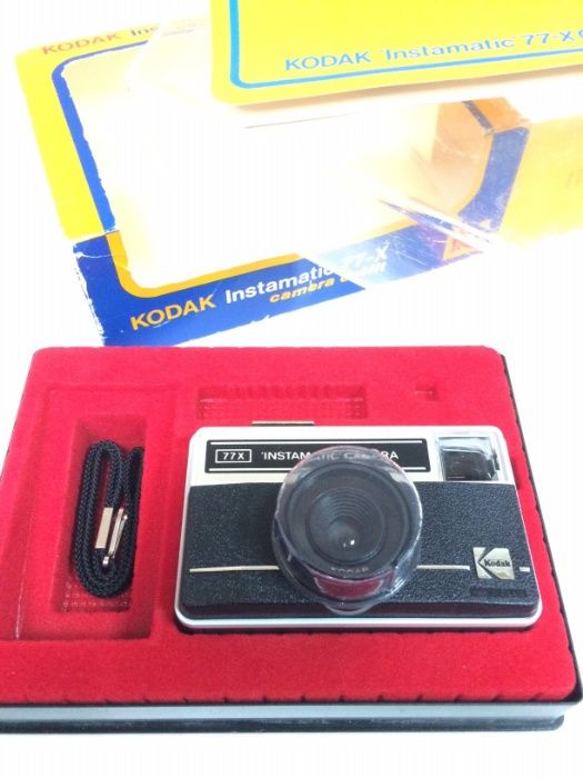 Máquina fotográfica Kodak instamatic - disponível 77-X