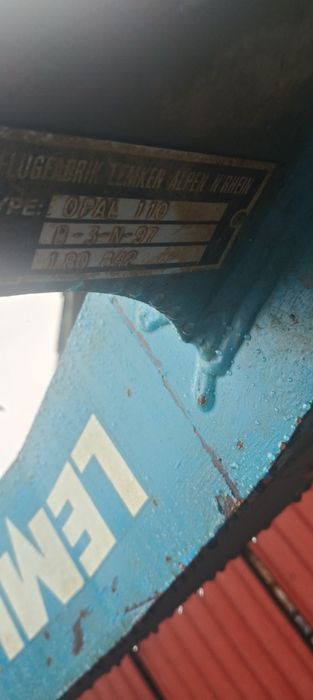 Продам плуг Lemken opal 110