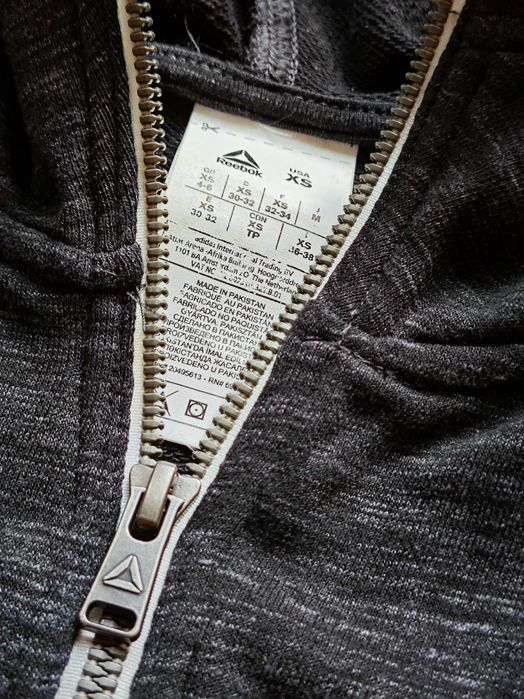 Casaco capuz Hoodie Reebok cinza antracite XS, como novo