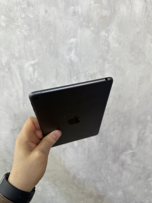 iPad mini 5, 64 ГБ, Wi-Fi.
