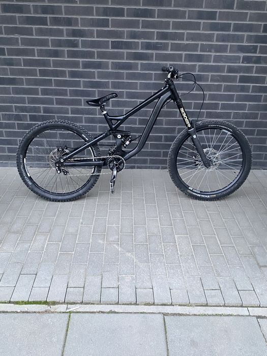 Commencal supreme v3 title,hope,rockshox