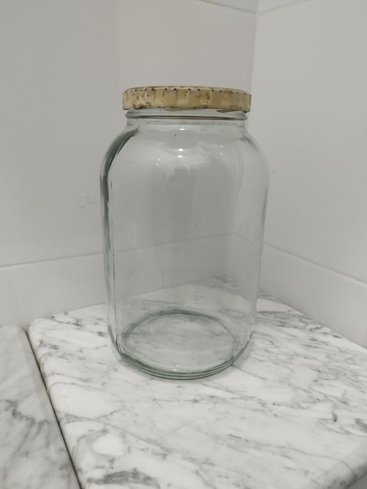 Frasco antigo em vidro - 26cm altura.