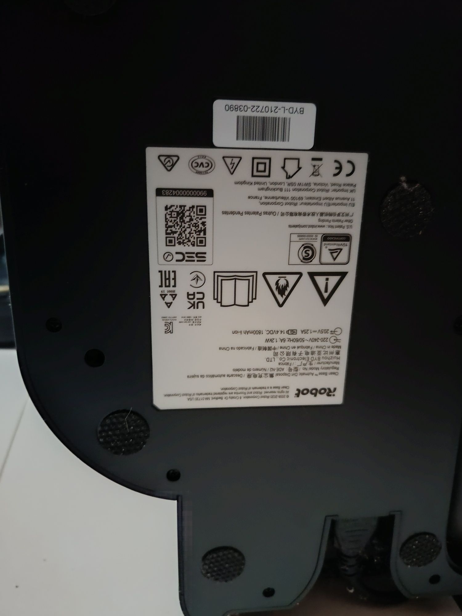 Sprzedam robot ze stacją i odkurzaczem irobot roomba i3+. Jak nowy