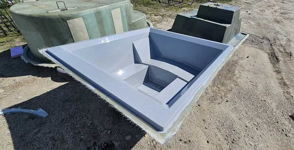 Niecka wkład Balia PIRAMIDA z Leżanką Jacuzzi PRODUCENT