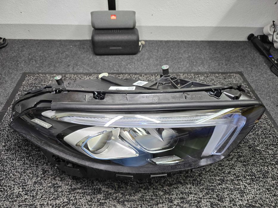 Farol Mercedes classe A w177 Led High performance original