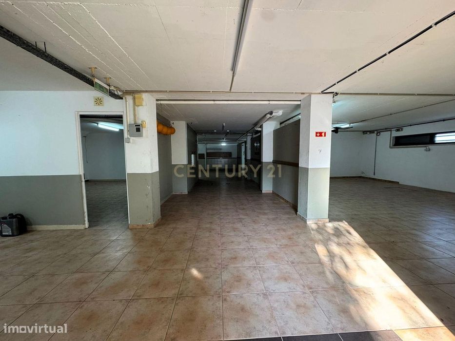 Armazém  Versátil em Zona Tranquila – Comece Aqui o Seu Projecto!