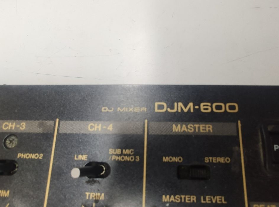 Микшерный пульт для DJ Pioneer DJM-600