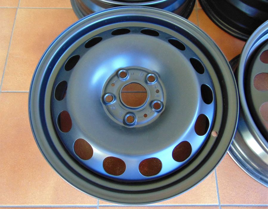 Felga stalowa 16'' 6x16 ET48 A3 8V LEON III GOLF VII