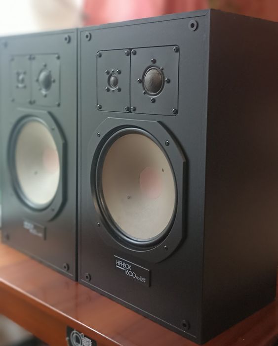 Акустическая система GRUNDIG box 1600b (150w)