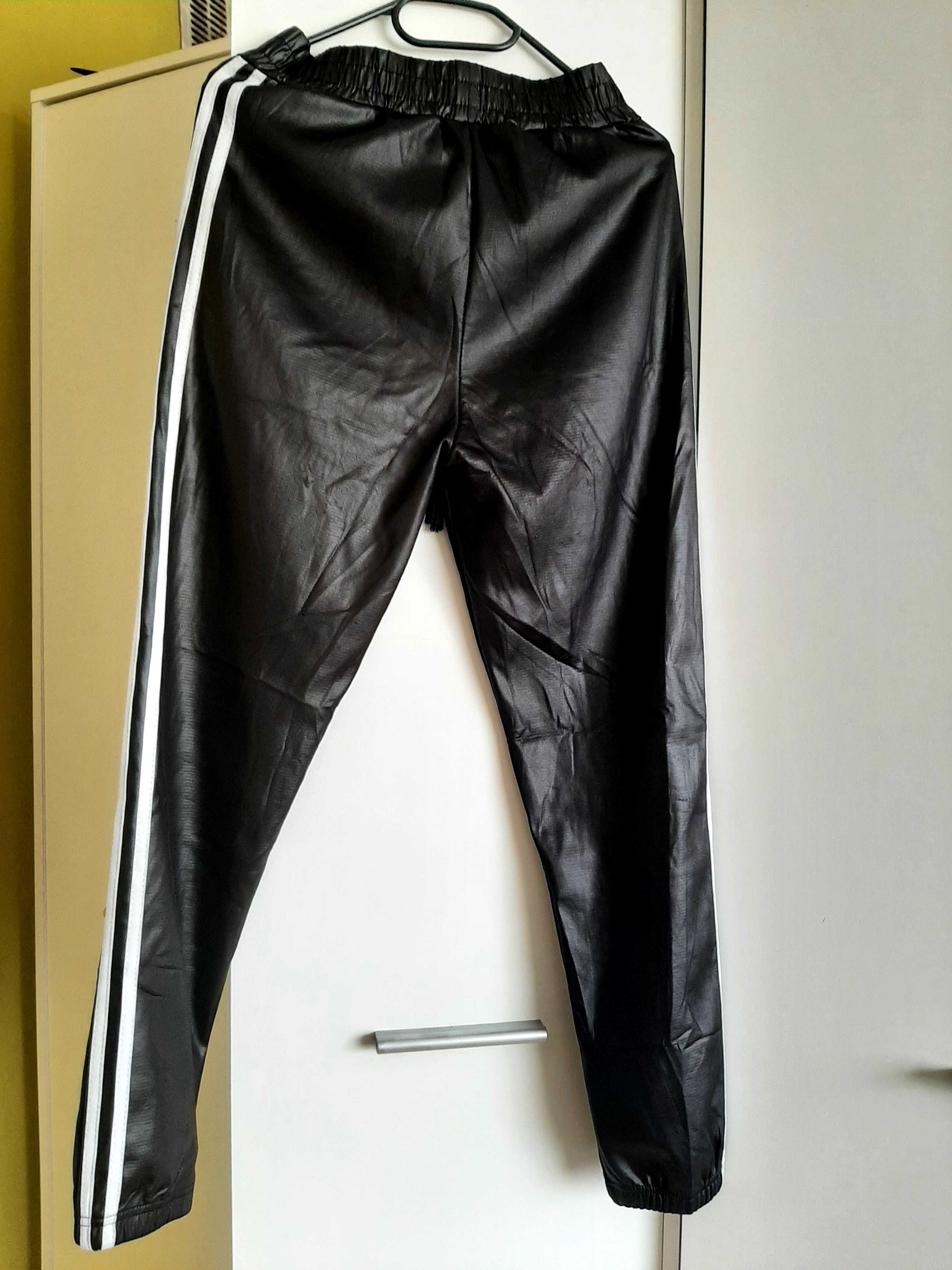 Nowe spodnie damskie ocieplane rozmiar S/M