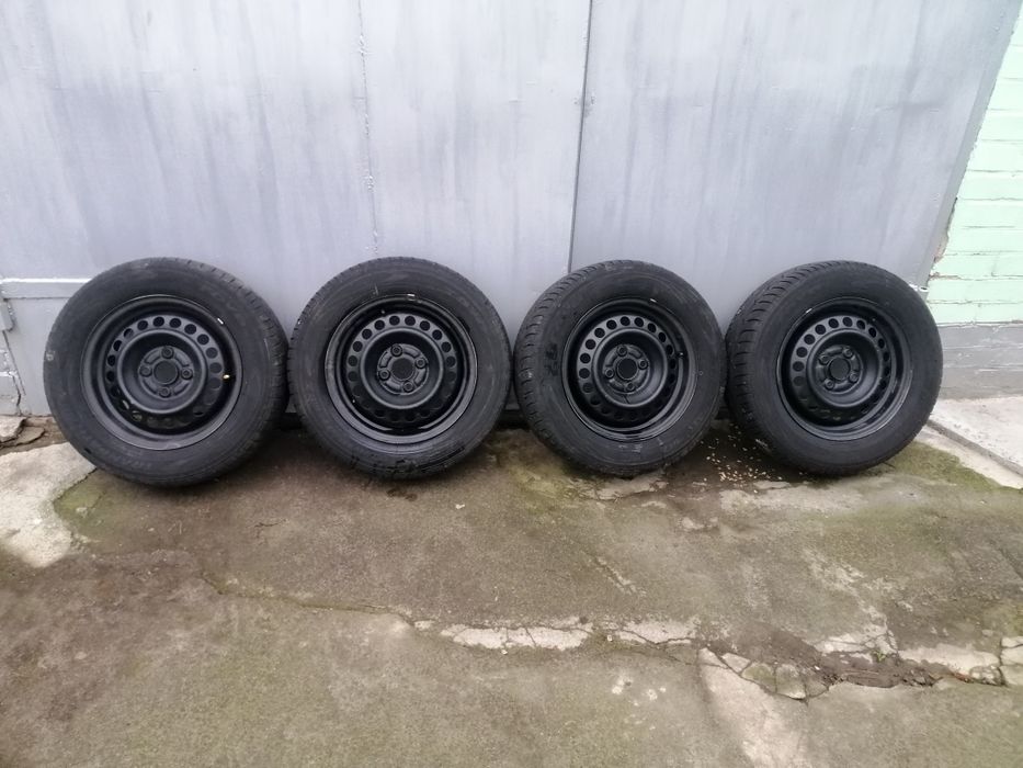 Продам диски с резиной на 14.