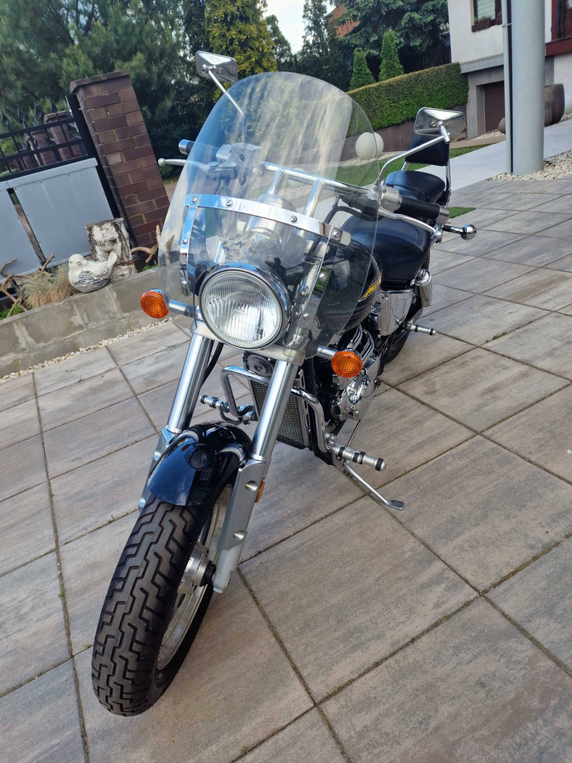 Suzuki Marauder VZ800