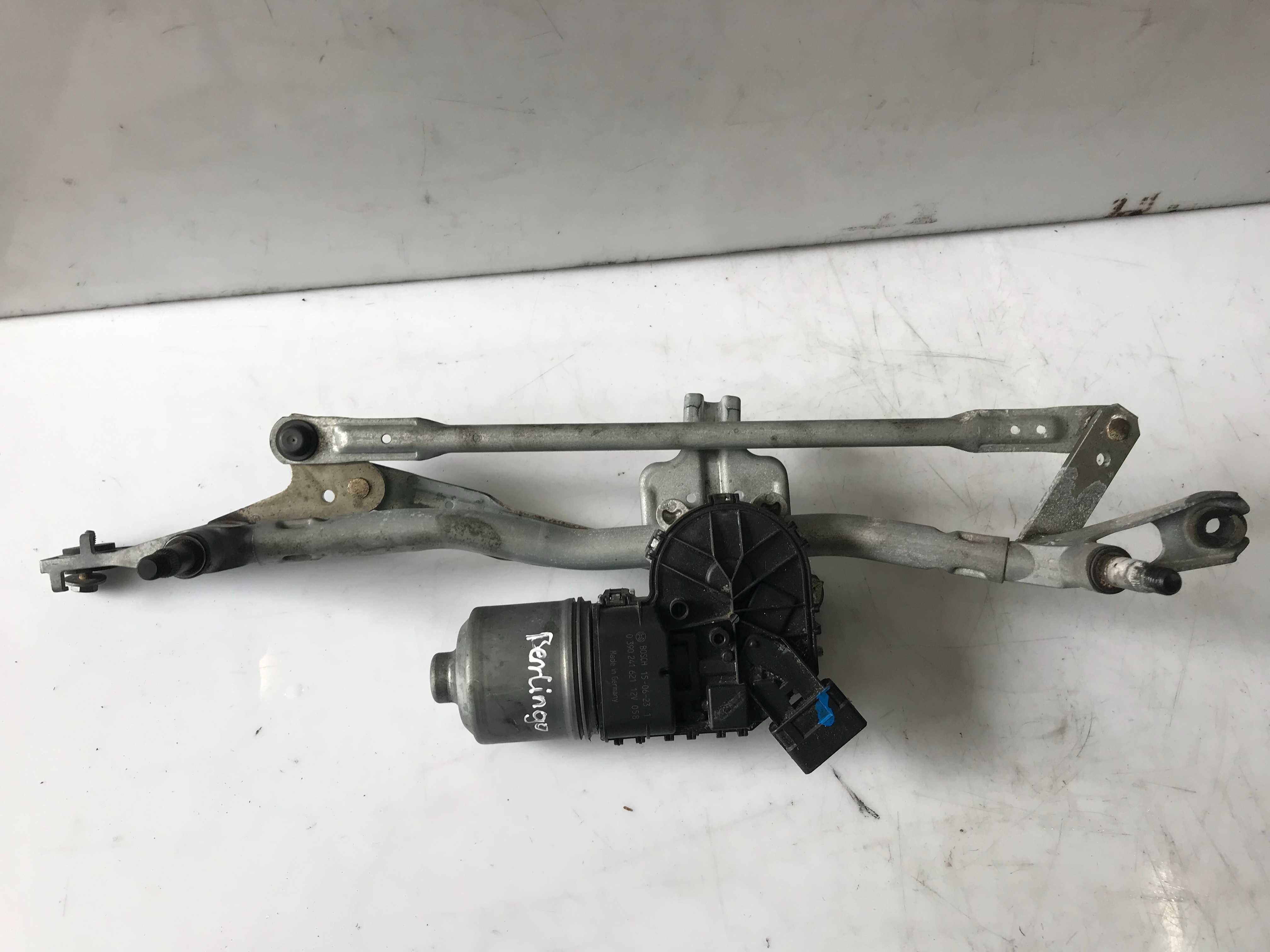 Citroen Berlingo II Mechanizm Silniczek Wycieraczek