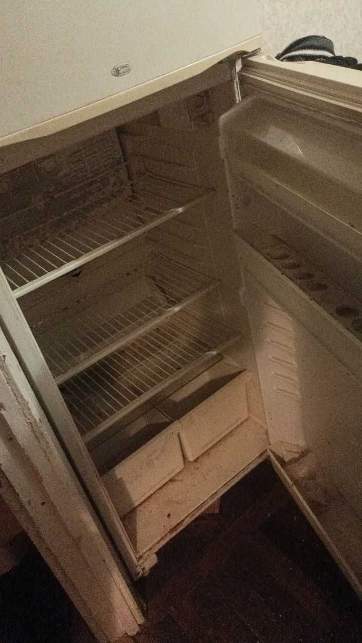 Холодильник норд працює тільки морозильна камера потрен ремонт