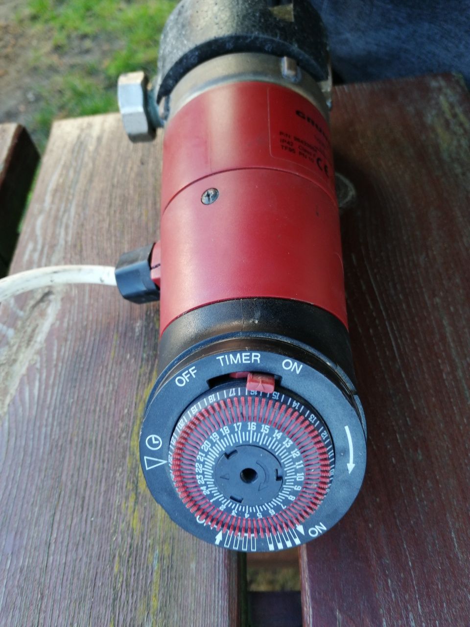 Pompa cyrkulacyjna z zegarem Grundfos 25w