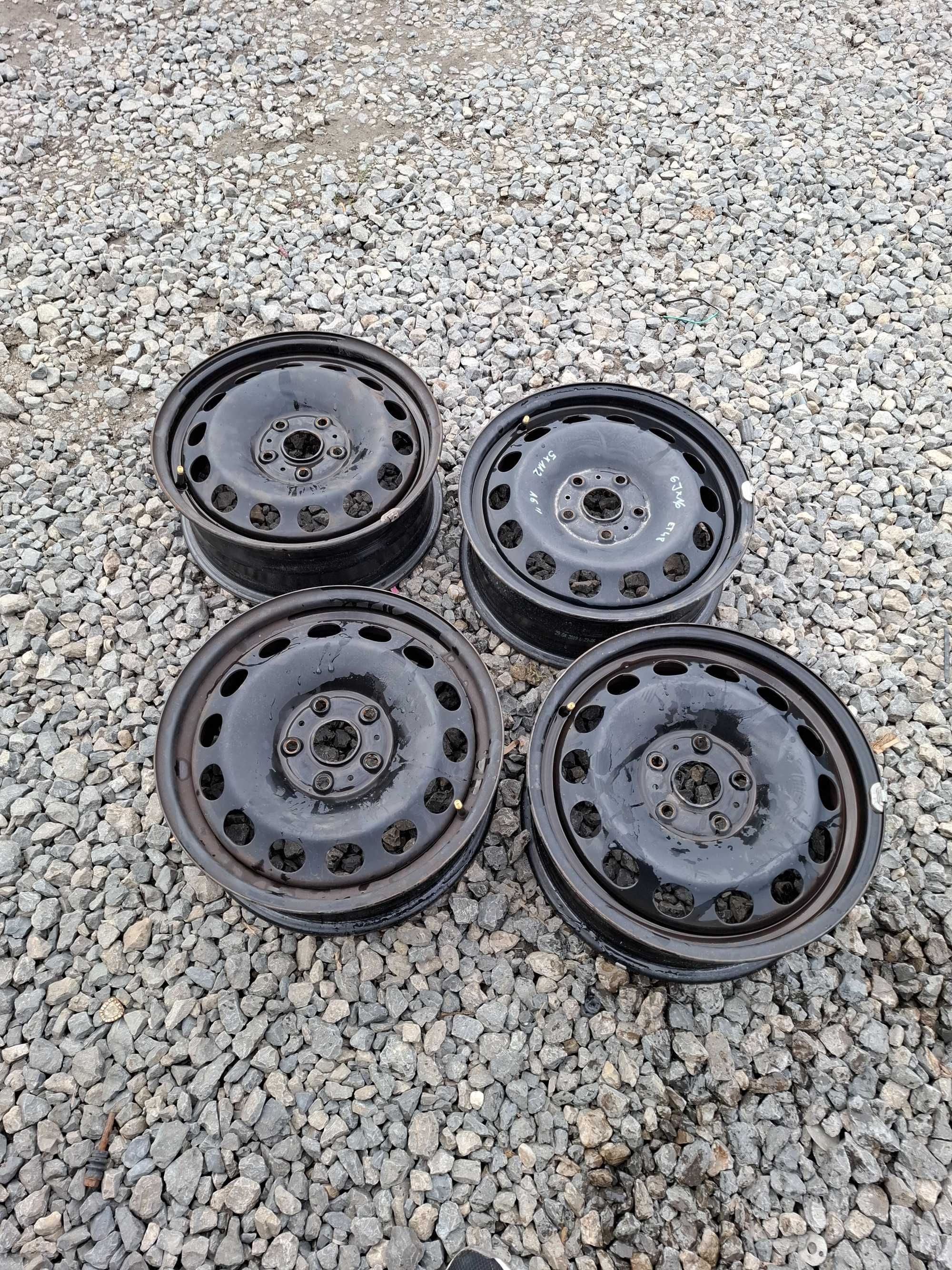 Felgi stalowe VW Golf VII Passat B7 Touran 5x112 16" ET48 6Jx16