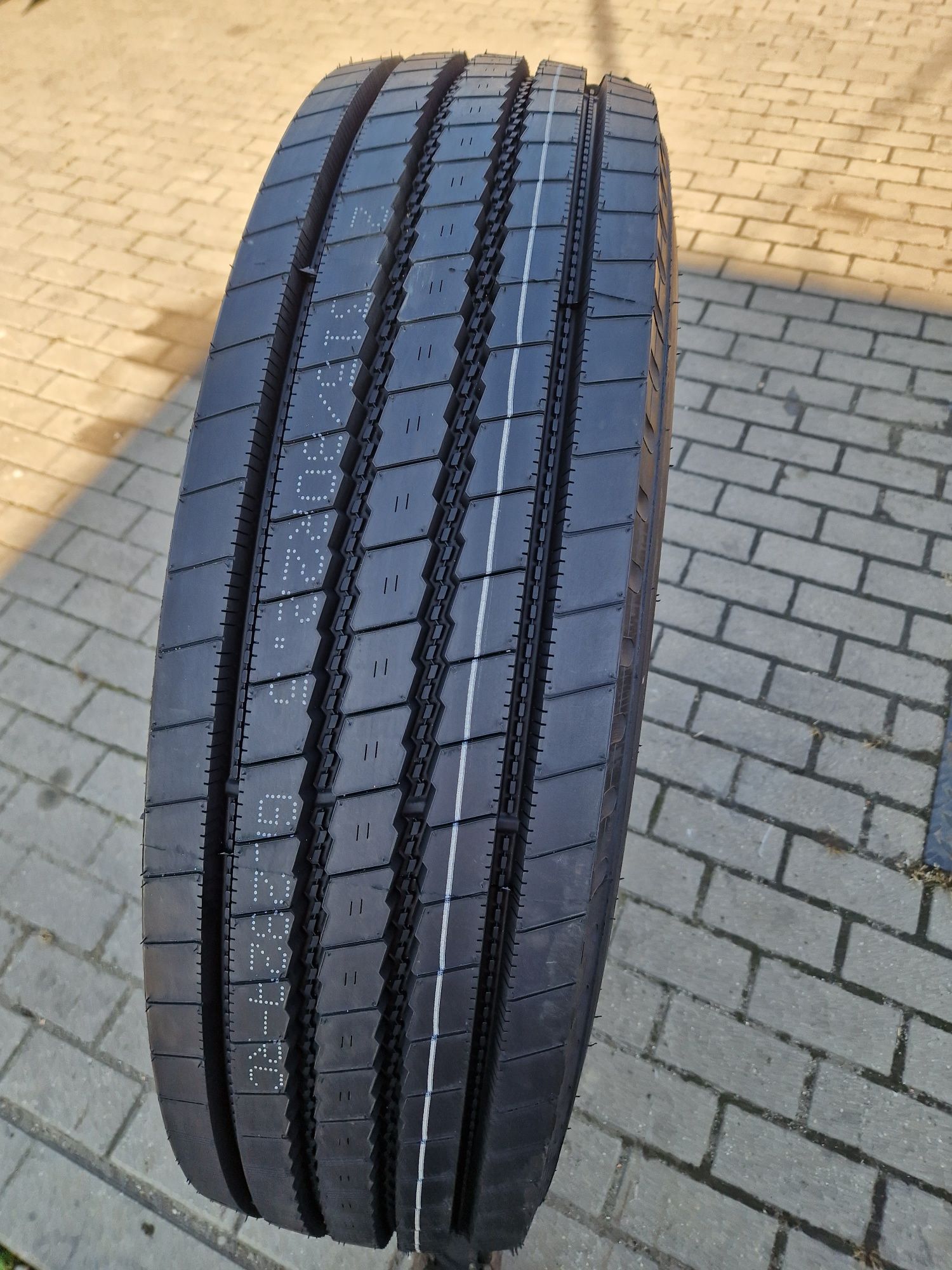 Nowe opony 315/80R22,5 MAGNA PRZÓD Engineered in Holland