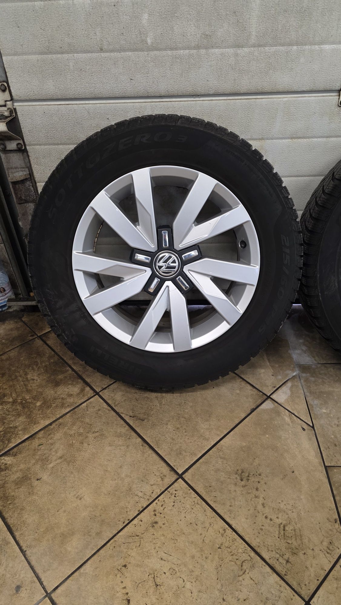 Felgi 5 x 112 16 vw opony ładne