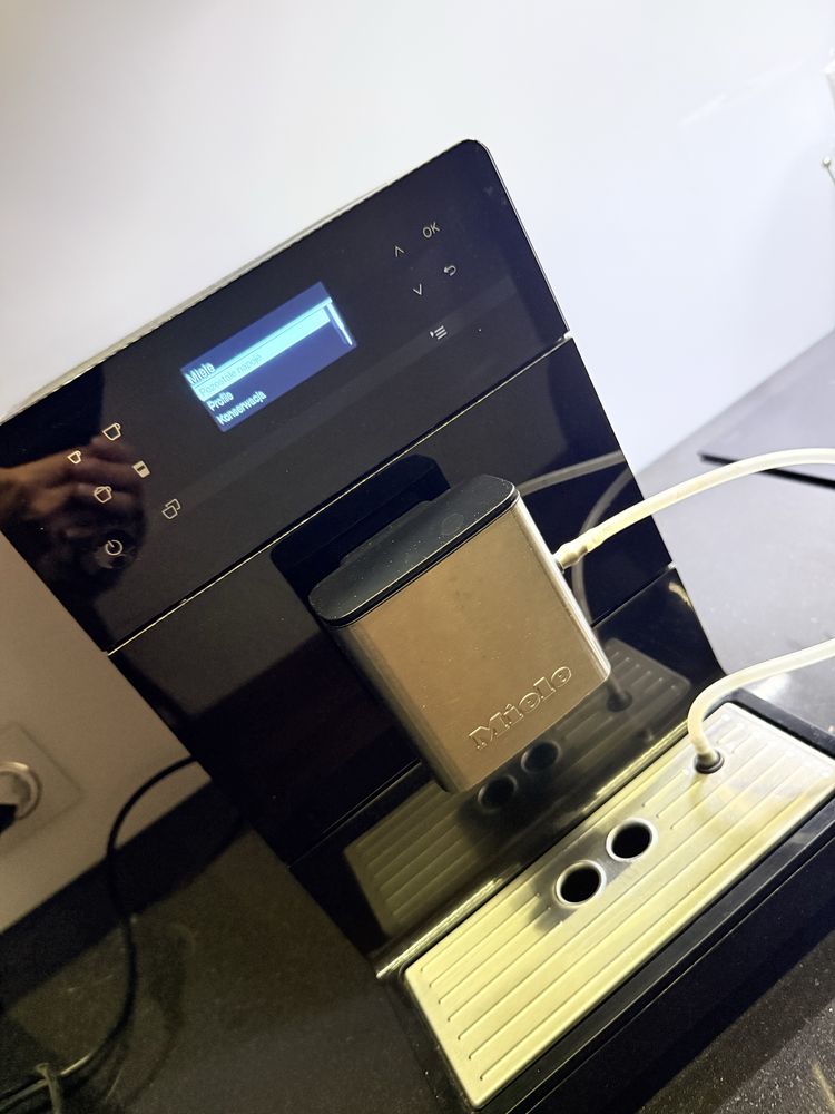 Miele CM 5400 ekspres do kawy