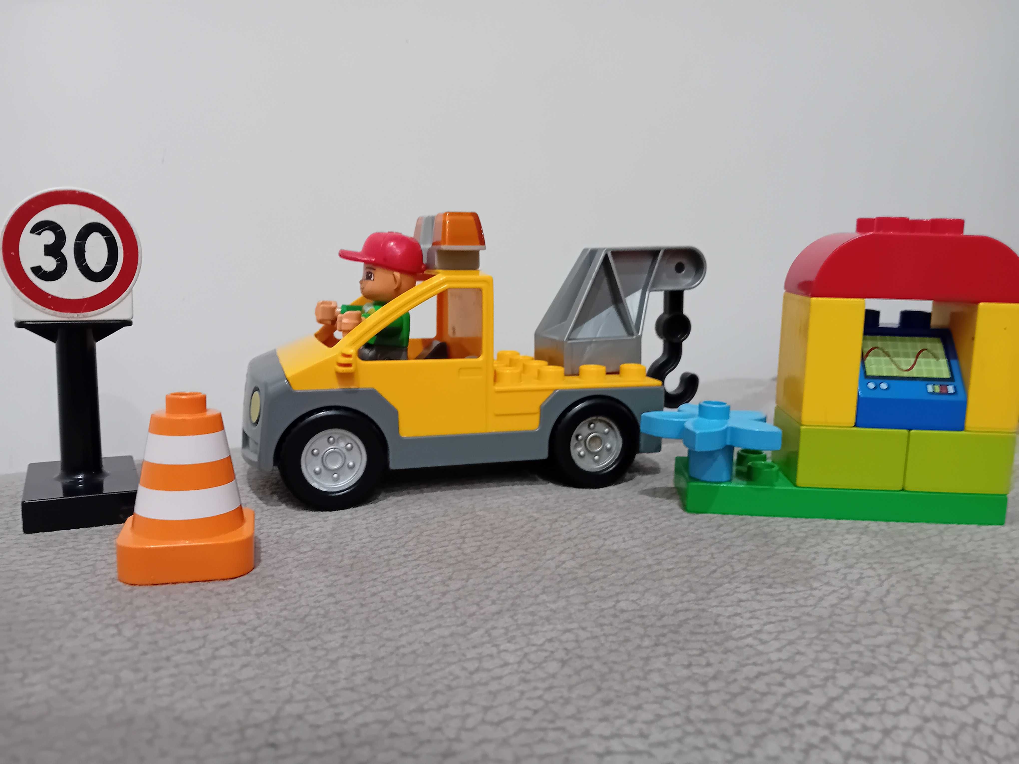 Klocki LEGO DUPLO pomoc drogowa