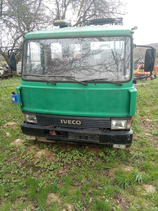 Samochód dostawczak furgon zabudowa Iveco 60-11 sztywny