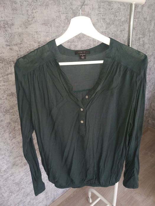 Продам блузку в гарному стані.