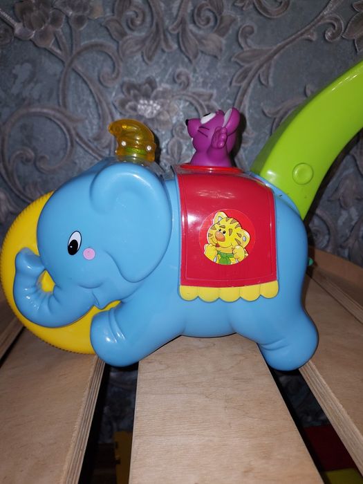 Каталка слон-циркач