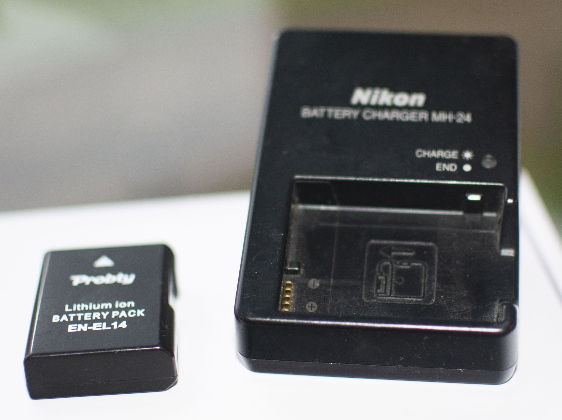 Nikon d5100  Зеркальний фотоапарат