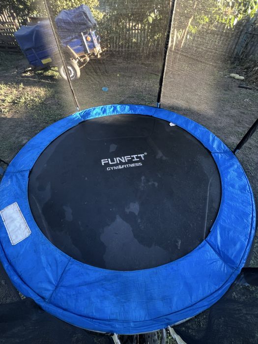 Продам батут в гарному станні