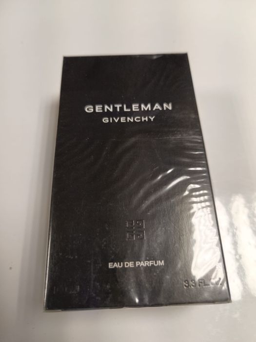 Gentleman Eau de Parfum marki Givenchy