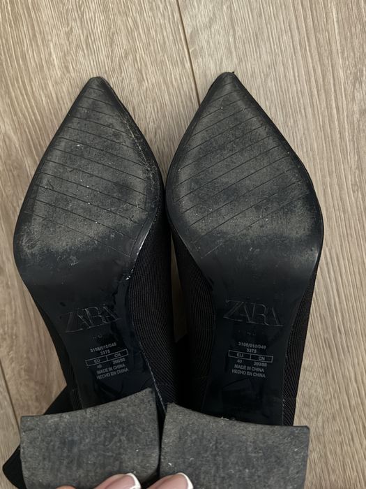 czarne botki za kostke na grubym obcasie słupku ZARA 40 skarpetowe