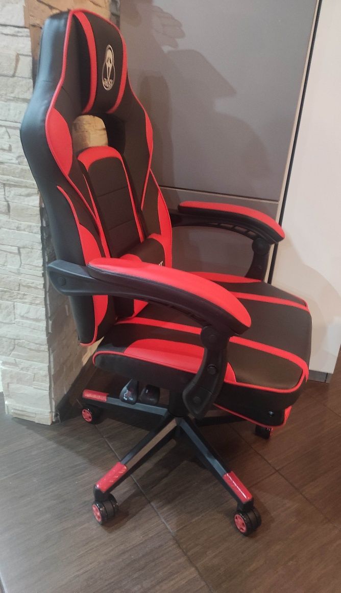 Duży fotel,do biurka komputera pokój ergonomiczne kształty.