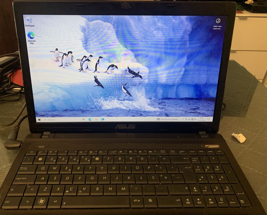 Portátil ASUS K53U com SSD novo