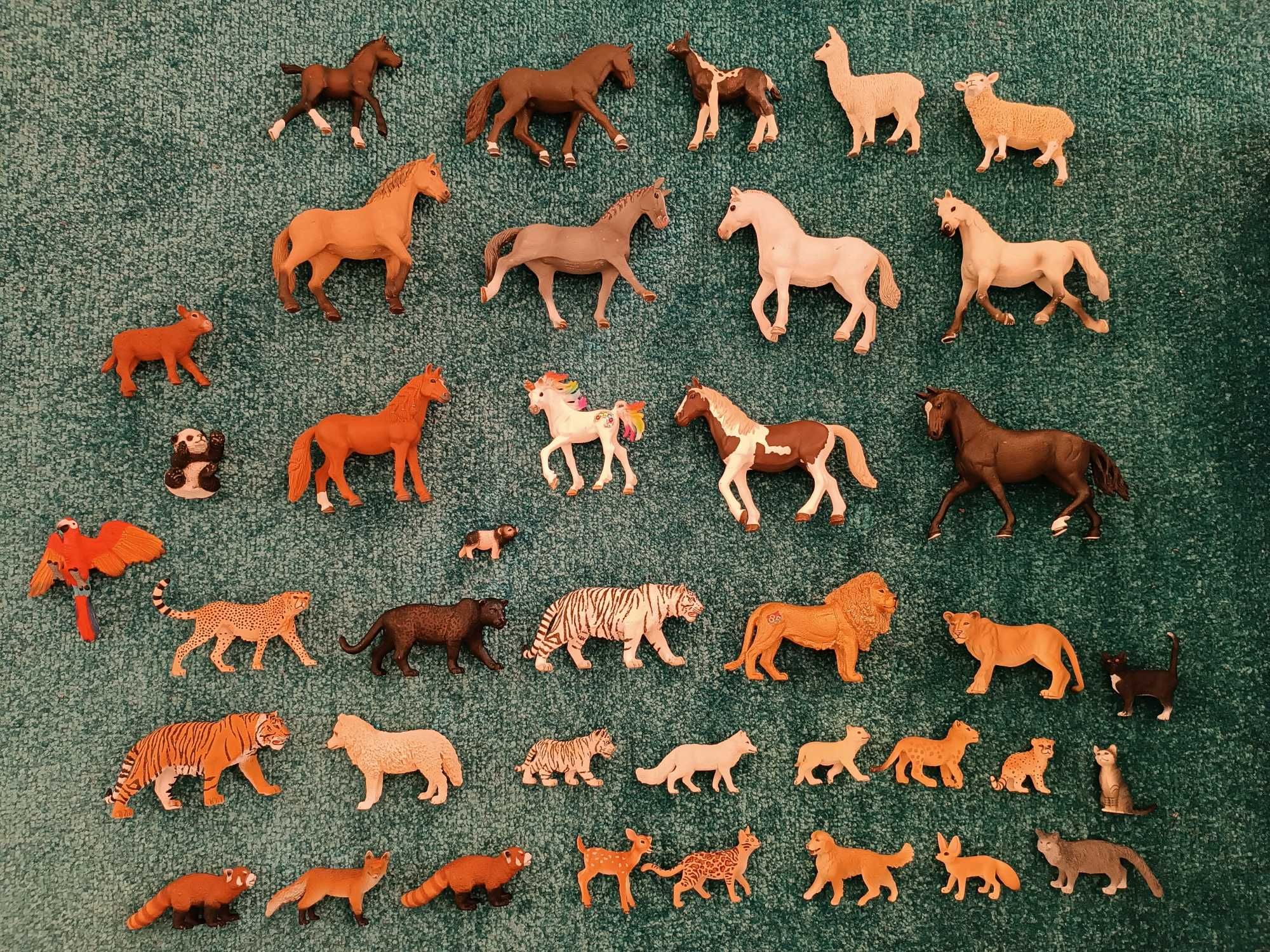 Figurki Schleich, konie, koty, dzikie zwierzęta