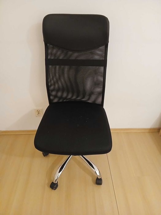 Krzesło biurowe BILLUM Jysk siatka - czarne
