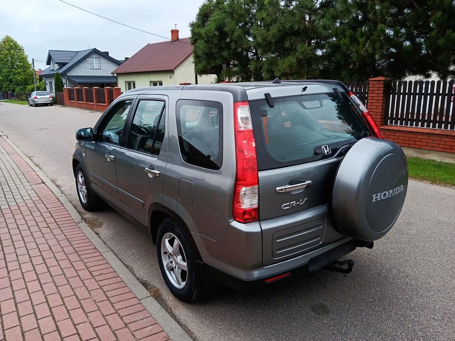 Honda CR-V AUTOMAT.  4x4 Nowe opony . Świerzy olej w silniku, PERFEKT