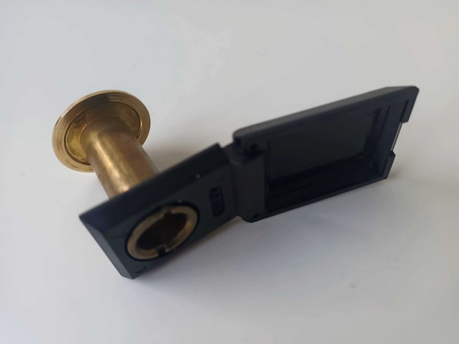 Óculo de porta /Olho mágico c/proteção interior, usado e em bom estado
