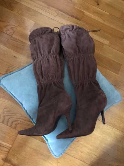 Botas senhora de cano e salto alto, camurça castanha marca Zilian